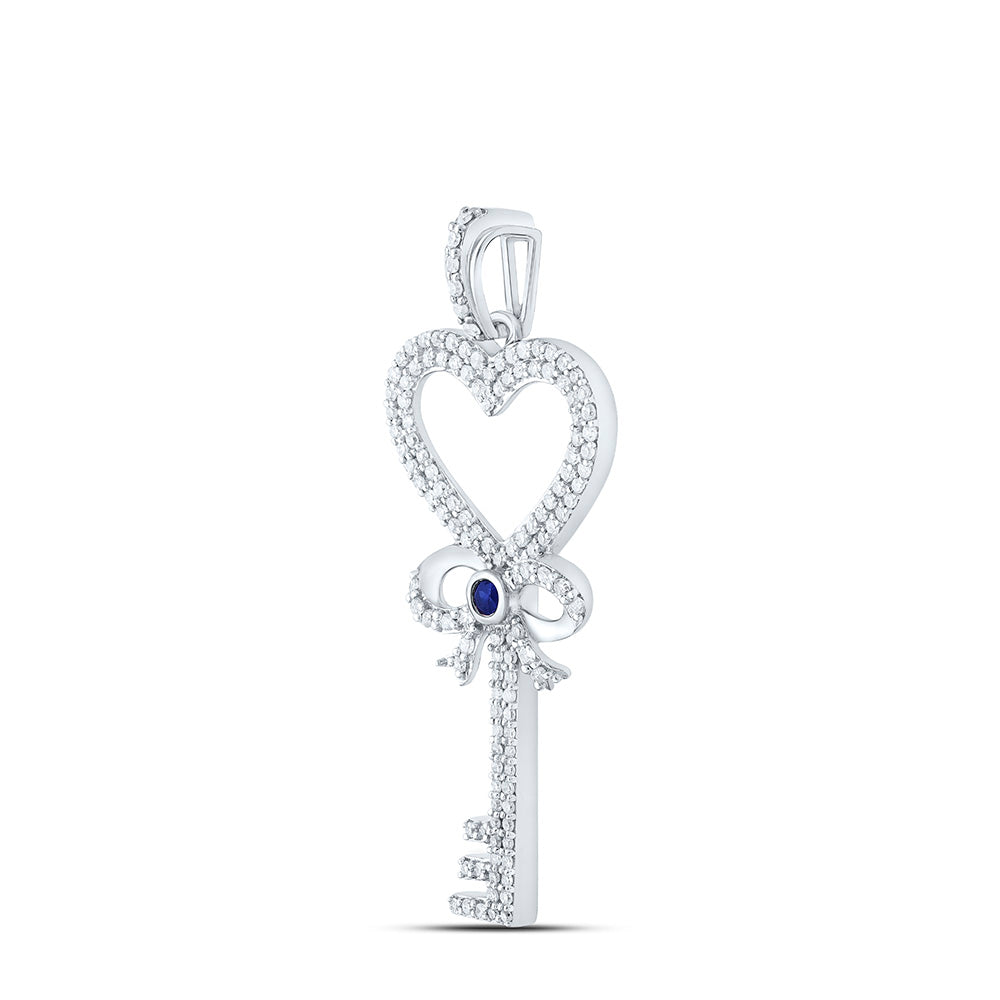 10kt White Gold Womens Round Diamond Heart Key Pendant 1/2 Cttw