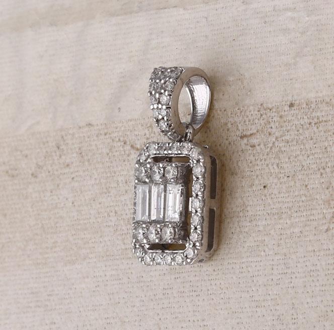 14kt White Gold Womens Baguette Diamond Cluster Pendant 1/2 Cttw