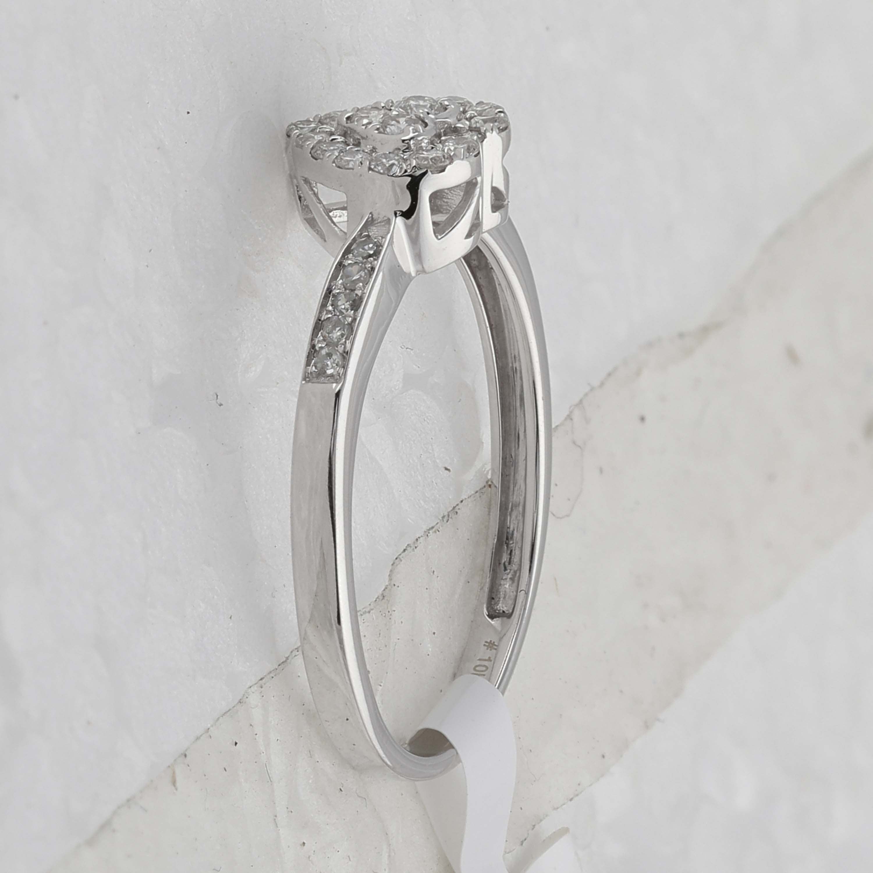 10kt White Gold Womens Round Diamond Heart Ring 1/4 Cttw