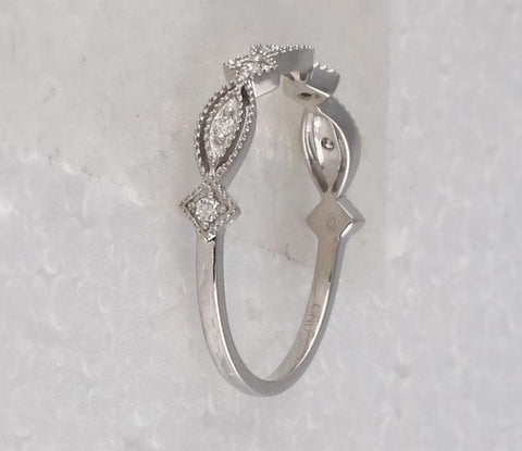 10kt White Gold Womens Round Diamond Stackable Band Ring 1/8 Cttw