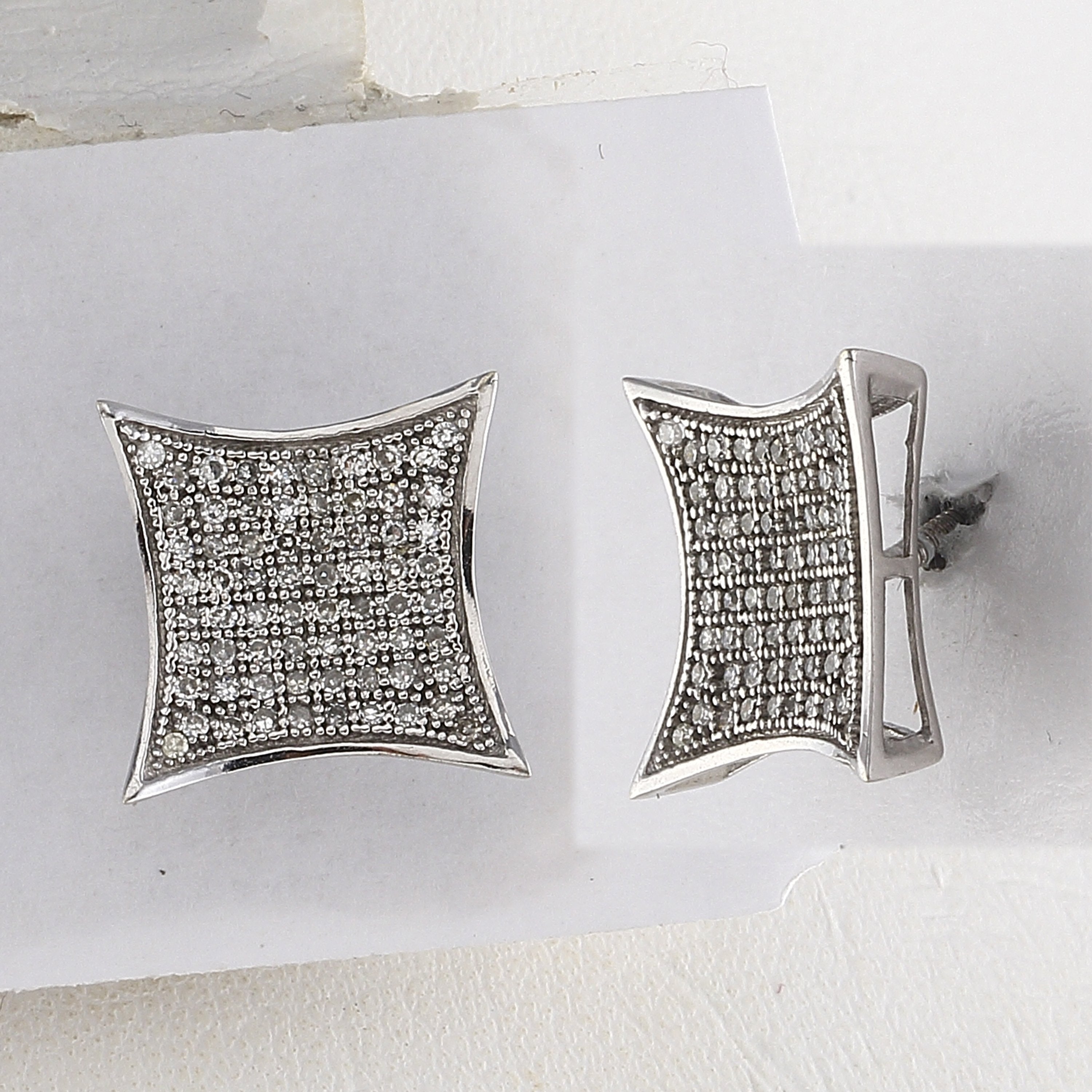 10kt White Gold Womens Round Diamond Square Kite Cluster Earrings 3/8 Cttw