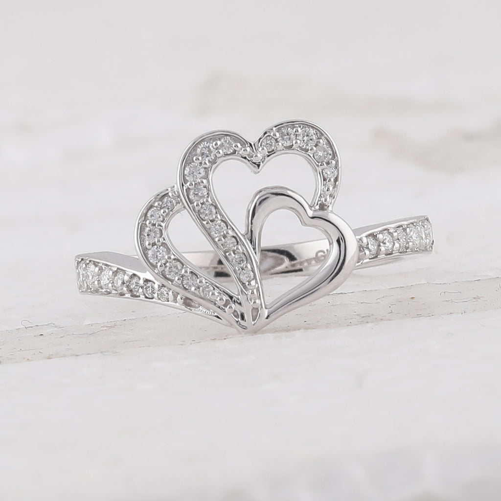 10kt White Gold Womens Round Diamond Heart Ring 1/5 Cttw