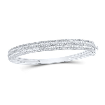 14kt White Gold Womens Baguette Diamond Bangle Bracelet 3-5/8 Cttw