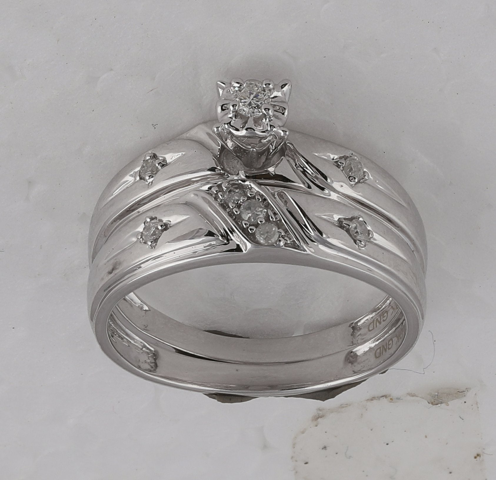 10kt White Gold His Hers Round Diamond Matching Wedding Set 1/5 Cttw