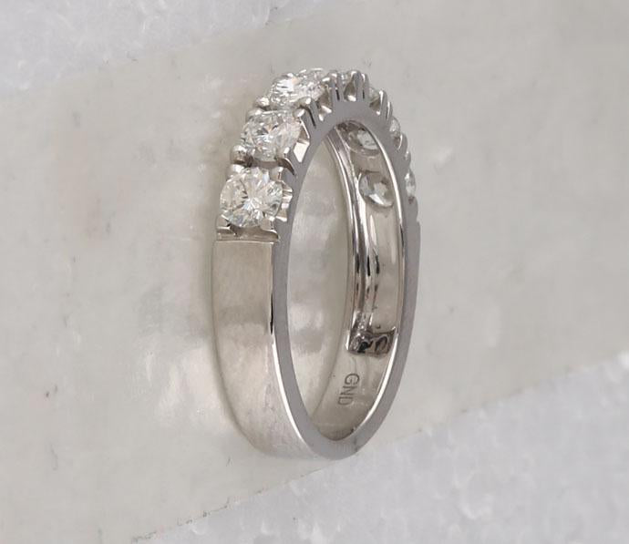 14kt White Gold Womens Round Diamond Single Row Band Ring 1 Cttw