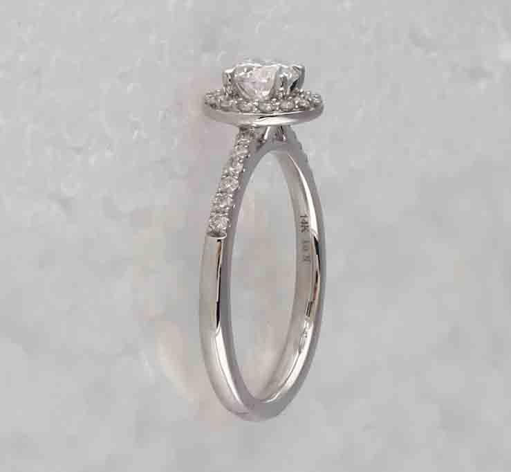 14kt White Gold Round Diamond Halo Bridal Wedding Engagement Ring 7/8 Cttw
