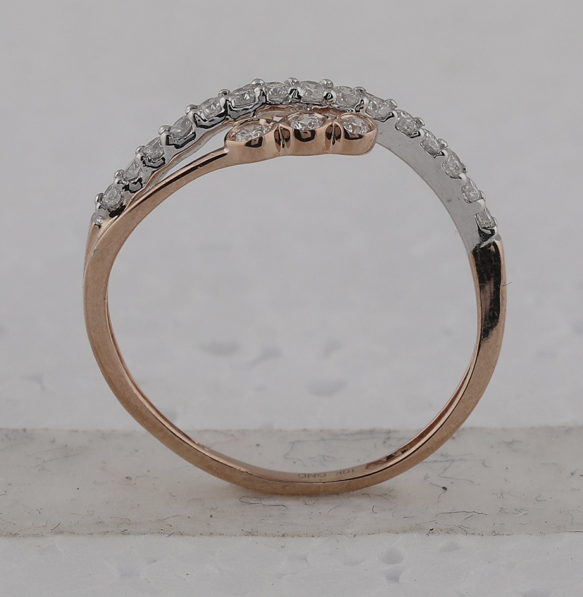 10kt Two-tone Gold Womens Round Diamond Band Ring 1/3 Cttw