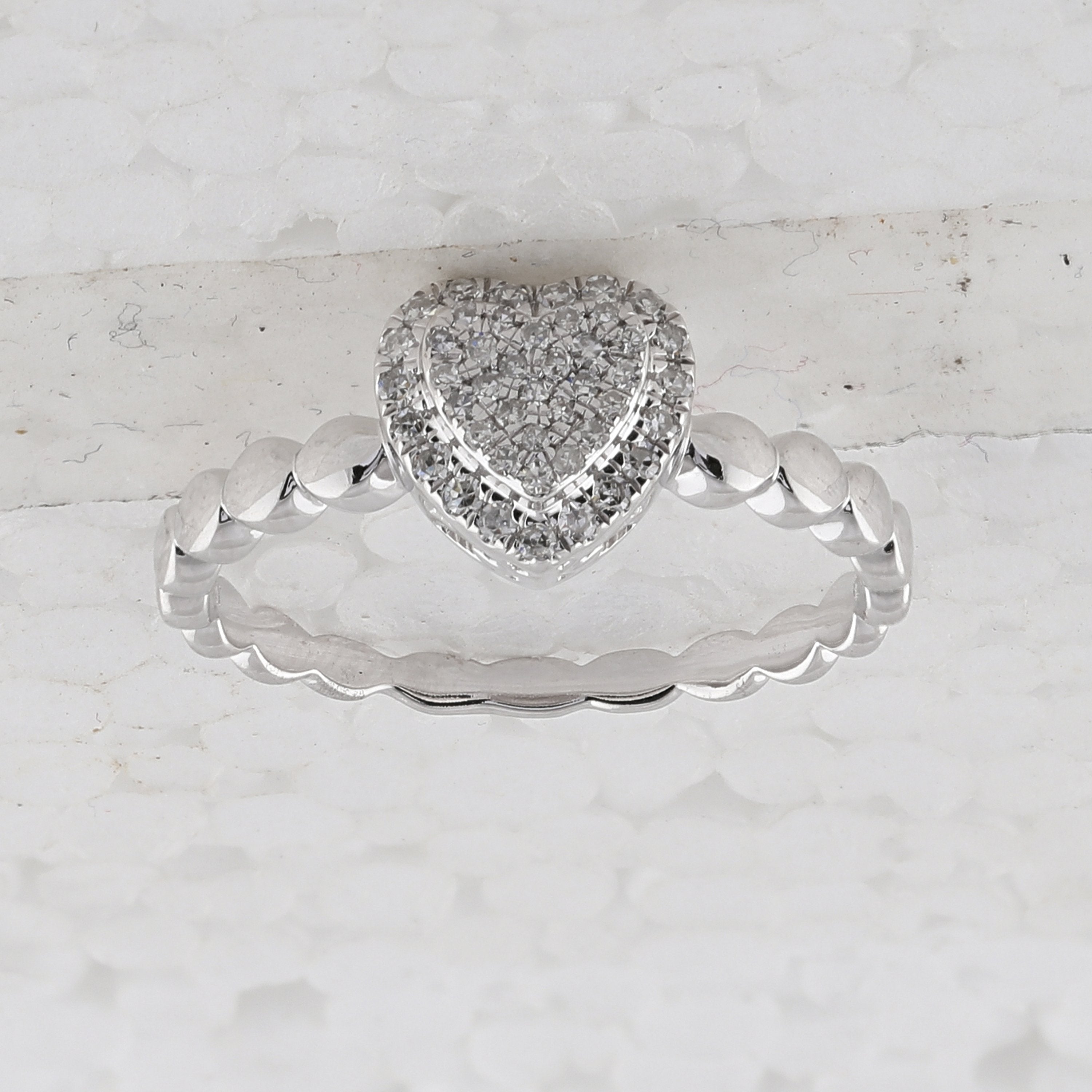 10kt White Gold Womens Round Diamond Heart Ring 1/6 Cttw