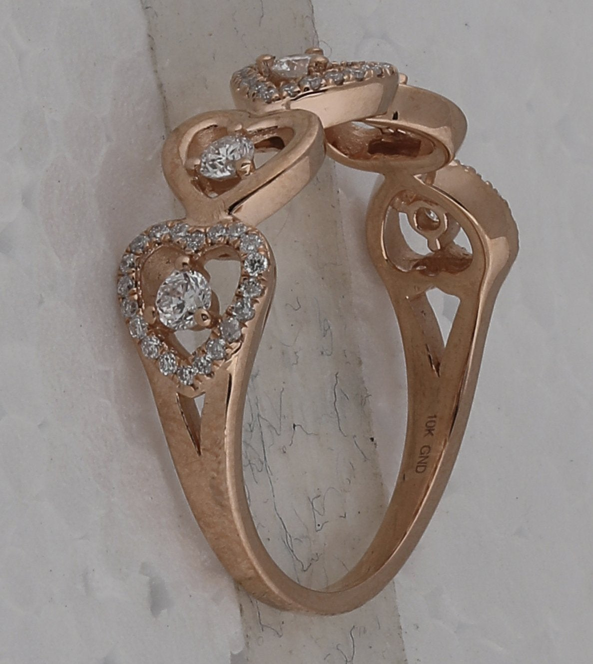 10kt Rose Gold Womens Round Diamond Heart Band Ring 3/8 Cttw