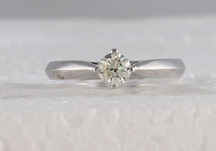 14kt White Gold Womens Round Diamond Solitaire Bridal Wedding Engagement Ring 1/2 Cttw