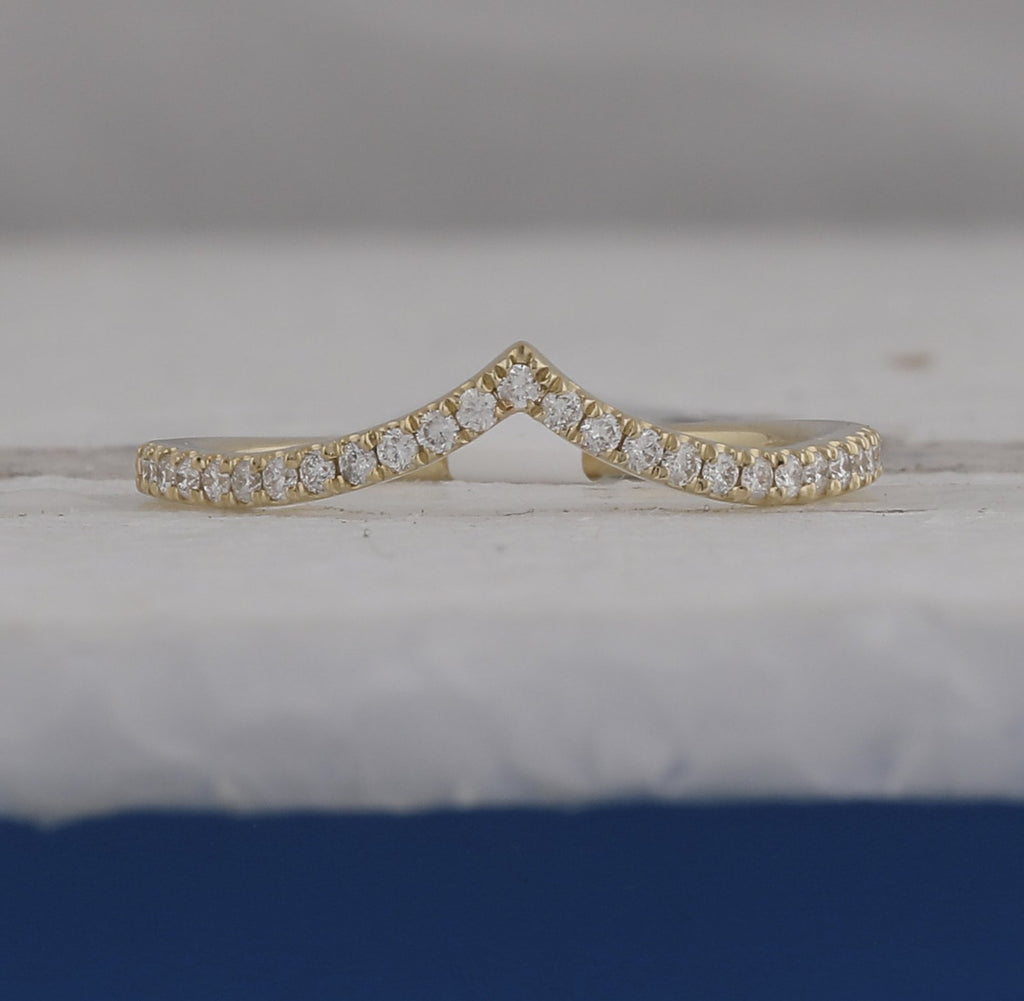 10kt Yellow Gold Womens Round Diamond Chevron Stackable Band Ring 1/5 Cttw