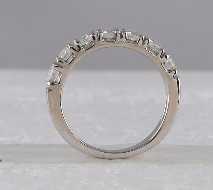 14kt White Gold Womens Round Diamond Single Row Band Ring 1 Cttw